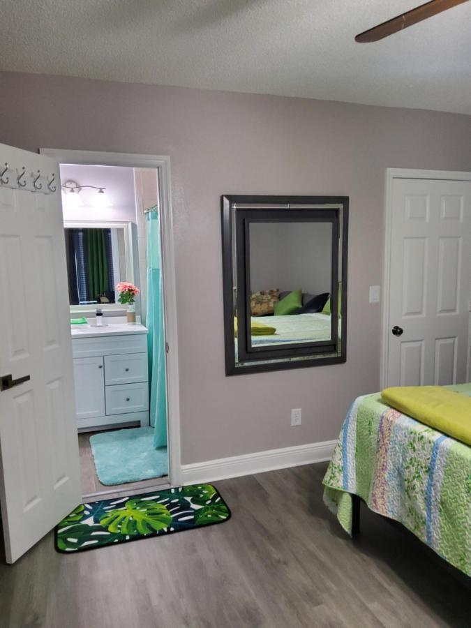 Beautiful Apartment Close To Everything Tampa Extérieur photo